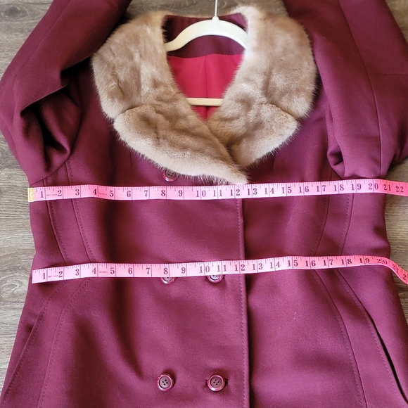 Vintage Fur Collar Wool Coat #2761 - Picture 10 of 14
